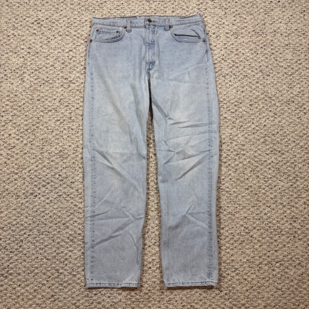 Vintage Levis 505 Mens Light Wash Straight Leg Jeans Made in USA 38x32 505-4834